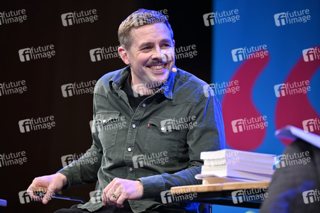 Klaas Heufer-Umlauf auf der lit.Cologne 2023 in Köln