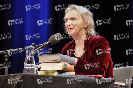 Elke Heidenreich, Dirk von Petersdorff und Marc-Aurel Floros auf der lit.Cologne 2023 in Köln