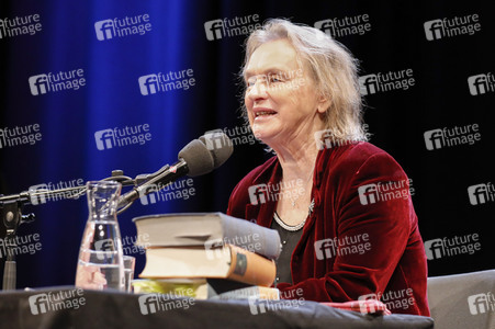 Elke Heidenreich, Dirk von Petersdorff und Marc-Aurel Floros auf der lit.Cologne 2023 in Köln