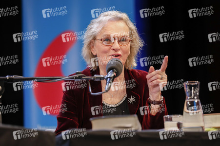 Elke Heidenreich, Dirk von Petersdorff und Marc-Aurel Floros auf der lit.Cologne 2023 in Köln