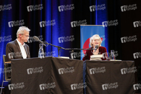 Elke Heidenreich, Dirk von Petersdorff und Marc-Aurel Floros auf der lit.Cologne 2023 in Köln