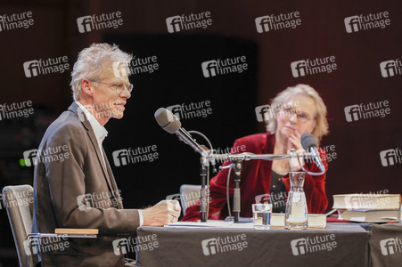 Elke Heidenreich, Dirk von Petersdorff und Marc-Aurel Floros auf der lit.Cologne 2023 in Köln
