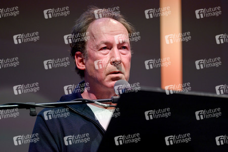 Ian McEwan, Bernhard Robben und Ulrich Noethen auf der lit.Cologne 2023 in Köln