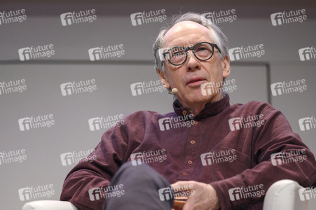 Ian McEwan, Bernhard Robben und Ulrich Noethen auf der lit.Cologne 2023 in Köln