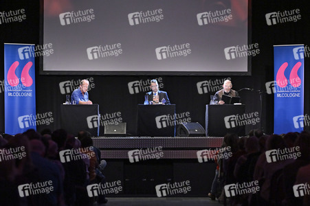 Mick Herron und Dietmar Bär auf der lit.Cologne 2023 in Köln