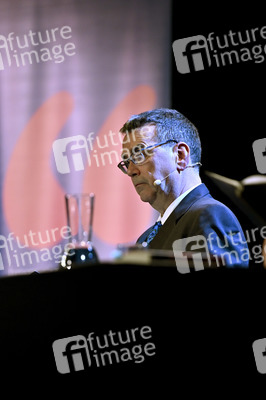 Mick Herron und Dietmar Bär auf der lit.Cologne 2023 in Köln