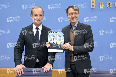 Bundespressekonferenz Digitalisierungsstrategie für Gesundheit und Pflege in Berlin