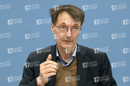 Bundespressekonferenz Digitalisierungsstrategie für Gesundheit und Pflege in Berlin