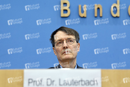 Bundespressekonferenz Digitalisierungsstrategie für Gesundheit und Pflege in Berlin