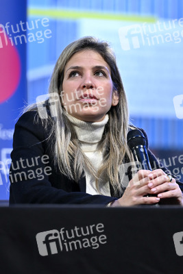 Karina Sainz Borgo und Eva Mattes auf der lit.Cologne 2023 in Köln