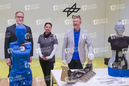 Pressekonferenz in Deutschen Zentrum für Luft-und Raumfahrt in Köln
