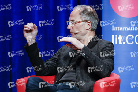 Maxim Leo und Jochen Gutsch auf der lit.Cologne 2023 in Köln