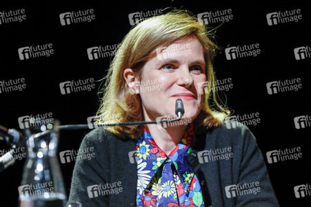 Bjarne Mädel, Fritzi Haberlandt und Bastian Pastewka auf der lit.Cologne 2023 in Köln
