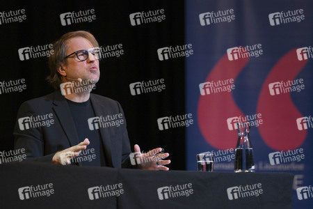 Cordula Stratmann und Bjarne Mädel auf der lit.Cologne 2023 in Köln