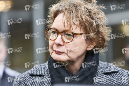 Daniela Behrens besucht Bereufsschule in Hannover