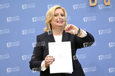Bundespressekonferenz Vorstellung des Jahresberichtes 2022 in Berlin