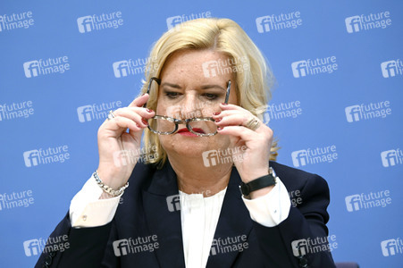 Bundespressekonferenz Vorstellung des Jahresberichtes 2022 in Berlin