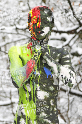 BODYART: Winter Splash