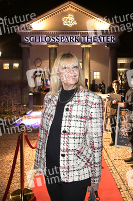 Theaterpremiere 'Biedermann und die Brandstifter' in Berlin