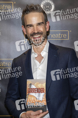 WordTheate-Präsentation 'An All-Star Celebrity and Literary Salute to Our Vets' in Los Angeles
