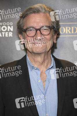 WordTheate-Präsentation 'An All-Star Celebrity and Literary Salute to Our Vets' in Los Angeles