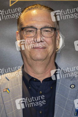 WordTheate-Präsentation 'An All-Star Celebrity and Literary Salute to Our Vets' in Los Angeles