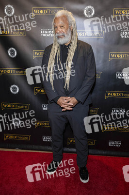 WordTheate-Präsentation 'An All-Star Celebrity and Literary Salute to Our Vets' in Los Angeles