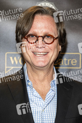 WordTheate-Präsentation 'An All-Star Celebrity and Literary Salute to Our Vets' in Los Angeles