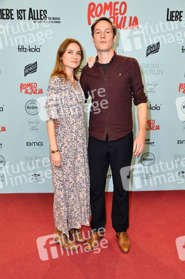 Musicalpremiere 'Romeo & Julia - Liebe ist alles' in Berlin