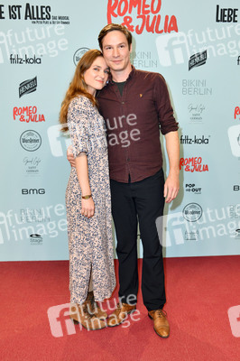 Musicalpremiere 'Romeo & Julia - Liebe ist alles' in Berlin