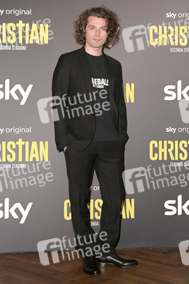 Season 2 Premiere 'Christian' in Rom