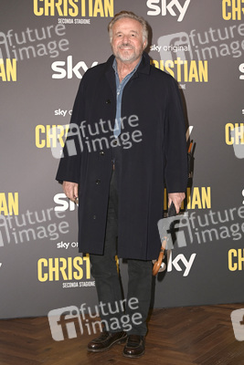 Season 2 Premiere 'Christian' in Rom
