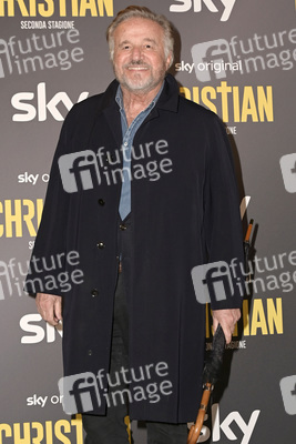 Season 2 Premiere 'Christian' in Rom