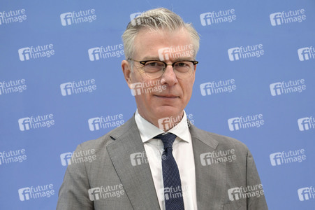 Bundespressekonferenz Vorstellung der aktualisierten Konjunkturprognose 2023/24 in Berlin