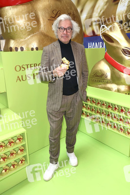 Charity Osterhasen Verkauf zugunsten des Kinder Club Hamburg in Hamburg