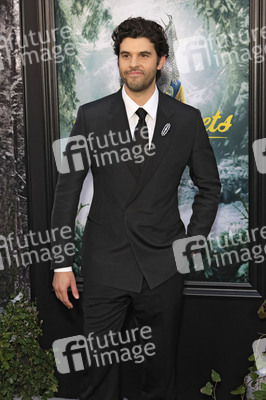 Season 2 Premiere 'Yellowjackets' in Los Angeles