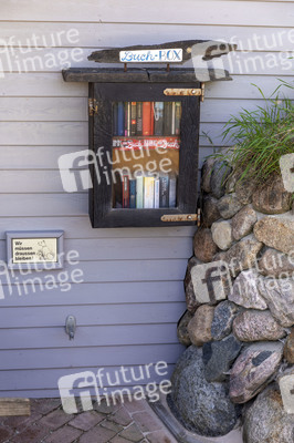 Symbolfoto Öffentlicher Bücherschrank
