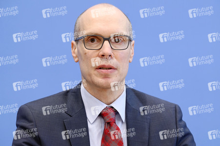 Bundespressekonferenz Gemeinschaftsdiagnose der Wirtschaftsforschungsinstitute Frühjahr 2023 in Berlin