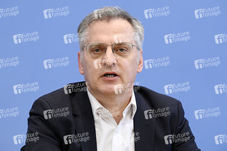 Bundespressekonferenz Gemeinschaftsdiagnose der Wirtschaftsforschungsinstitute Frühjahr 2023 in Berlin