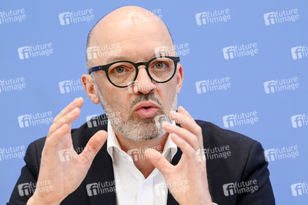 Bundespressekonferenz Gemeinschaftsdiagnose der Wirtschaftsforschungsinstitute Frühjahr 2023 in Berlin