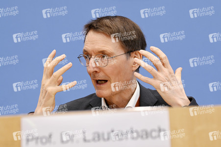Bundespressekonferenz Bekämpfung von Arzneimittel-Lieferengpässen in Berlin