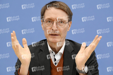 Bundespressekonferenz Bekämpfung von Arzneimittel-Lieferengpässen in Berlin