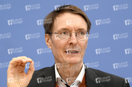 Bundespressekonferenz Bekämpfung von Arzneimittel-Lieferengpässen in Berlin