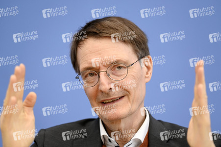 Bundespressekonferenz Bekämpfung von Arzneimittel-Lieferengpässen in Berlin
