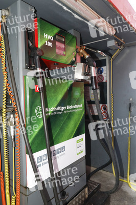 Eröffnung Lok-Tankstelle in München