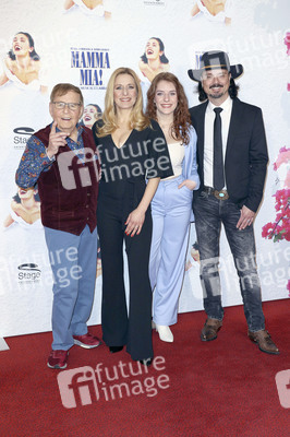 Musicalpremiere 'Mamma Mia!' in Hamburg