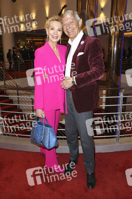Musicalpremiere 'Mamma Mia!' in Hamburg