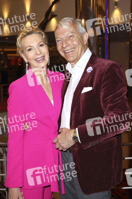 Musicalpremiere 'Mamma Mia!' in Hamburg
