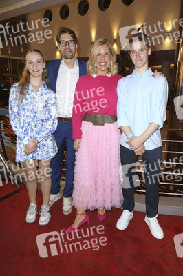 Musicalpremiere 'Mamma Mia!' in Hamburg