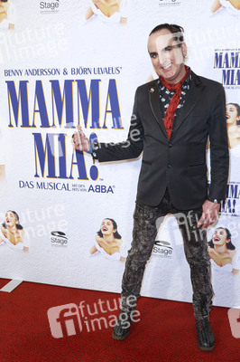 Musicalpremiere 'Mamma Mia!' in Hamburg